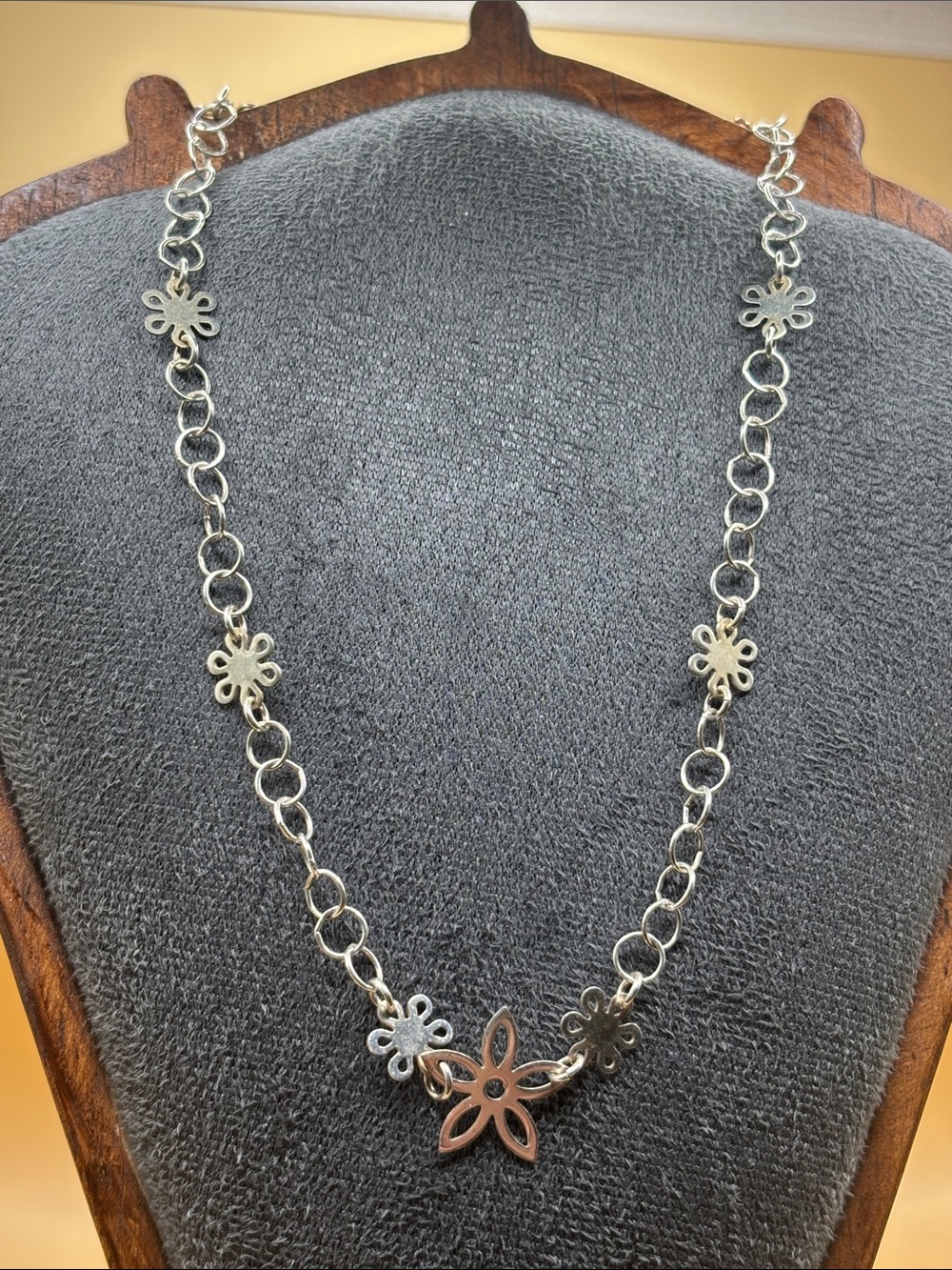 Sterling Floral Link Necklace Minimalist Daisy Chain Simple Delicate Flower